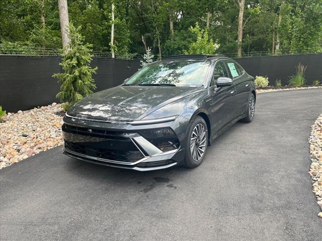 new 2024 Hyundai Sonata Hybrid car, priced at $37,890