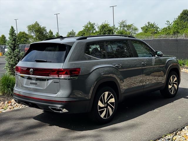 new 2025 Volkswagen Atlas car, priced at $44,320