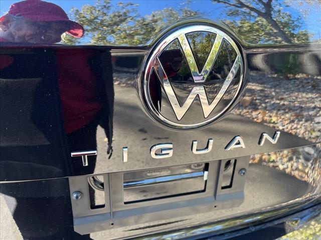 new 2024 Volkswagen Tiguan car, priced at $35,402