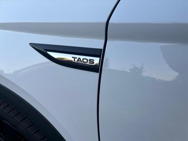 new 2024 Volkswagen Taos car