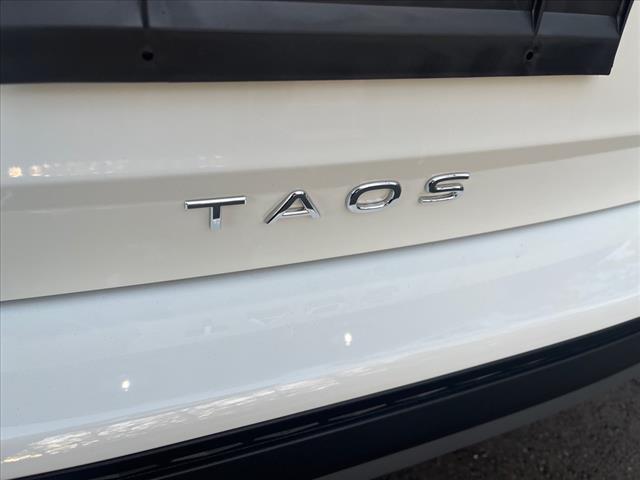 new 2024 Volkswagen Taos car