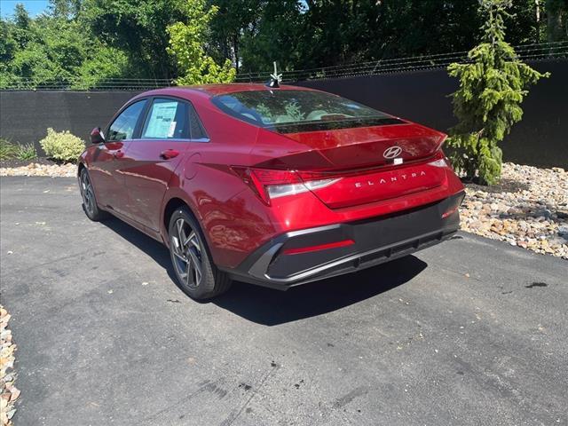 new 2024 Hyundai Elantra car, priced at $26,060