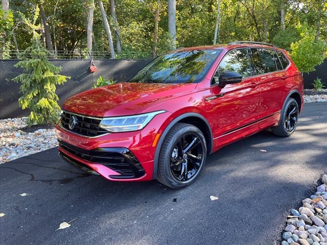 new 2024 Volkswagen Tiguan car, priced at $37,653