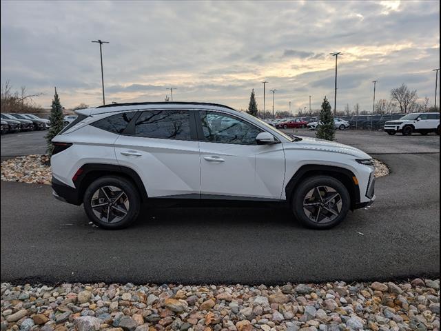 new 2025 Hyundai Tucson Hybrid car, priced at $37,336