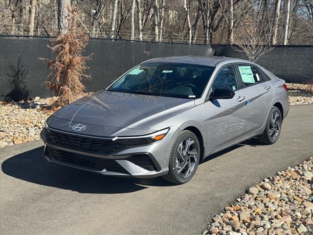 new 2025 Hyundai Elantra car, priced at $22,634