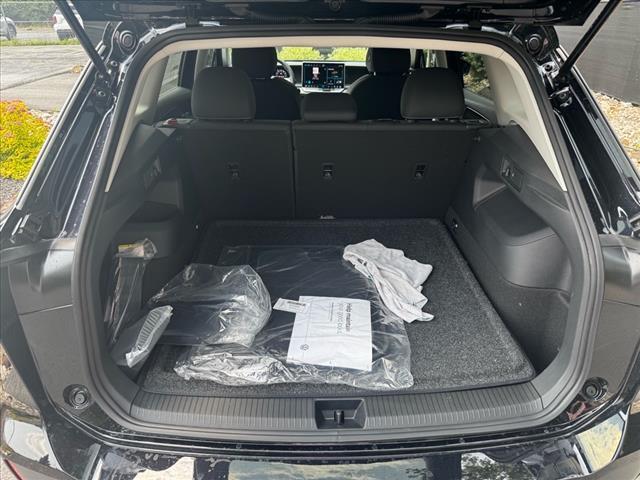 new 2025 Volkswagen Tiguan car, priced at $29,011