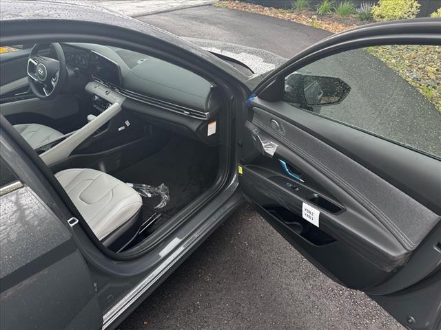new 2025 Hyundai ELANTRA HEV car, priced at $29,898