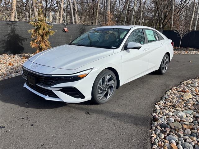 new 2024 Hyundai Elantra car, priced at $24,725