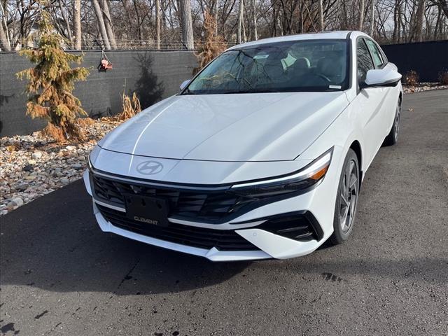 new 2024 Hyundai Elantra car, priced at $28,225