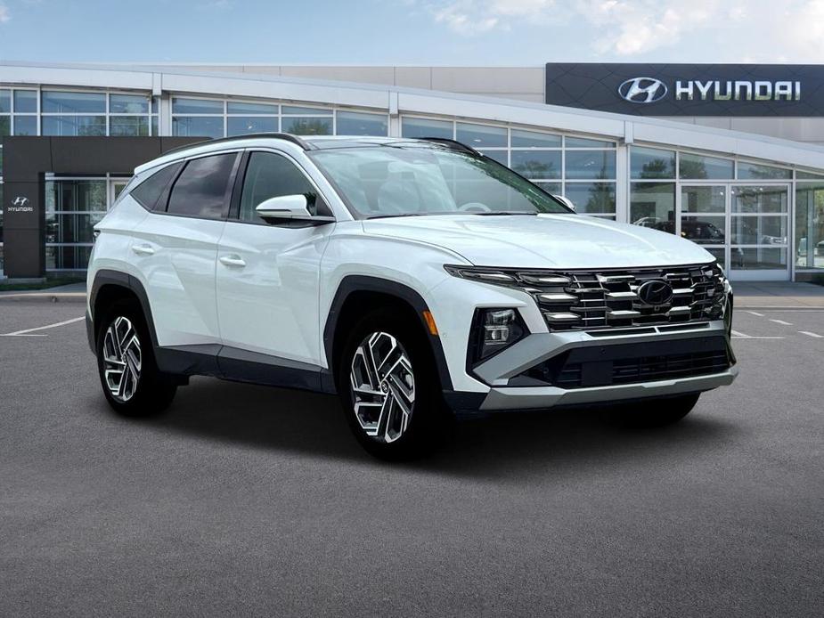 new 2025 Hyundai Tucson Hybrid car, priced at $42,017