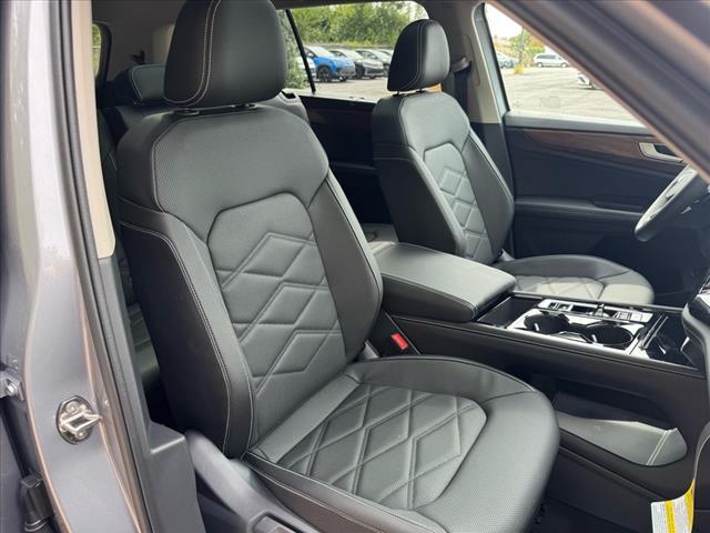 new 2026 Volkswagen Atlas car, priced at $49,336