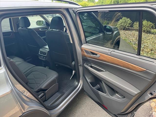 new 2026 Volkswagen Atlas car, priced at $49,336