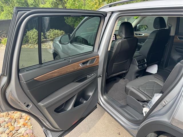 new 2026 Volkswagen Atlas car, priced at $49,336