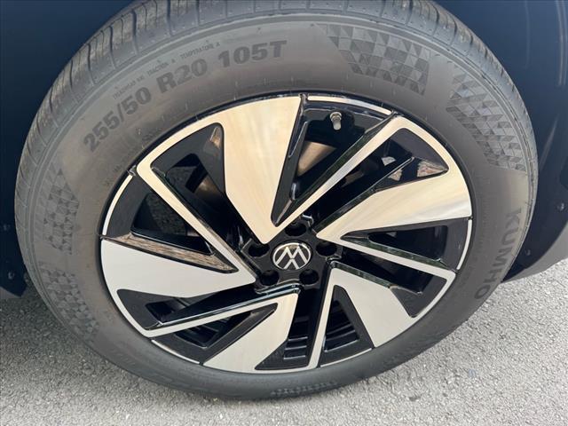 new 2026 Volkswagen Atlas car, priced at $49,336