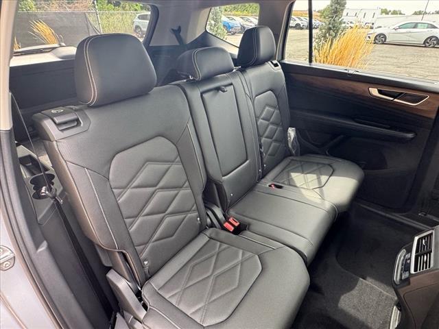 new 2026 Volkswagen Atlas car, priced at $49,336