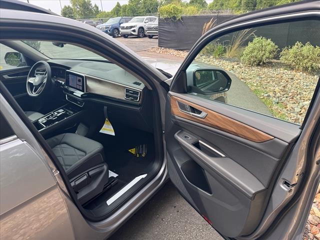 new 2026 Volkswagen Atlas car, priced at $49,336