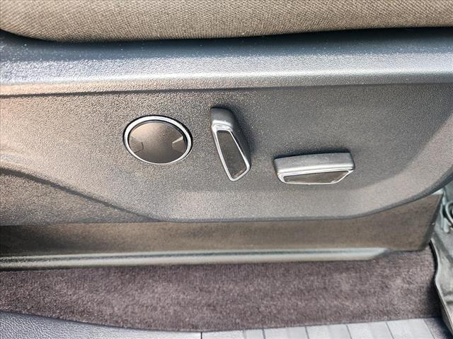 used 2021 Ford F-150 car, priced at $36,995