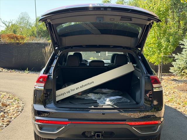 new 2026 Volkswagen Atlas Cross Sport car, priced at $48,989