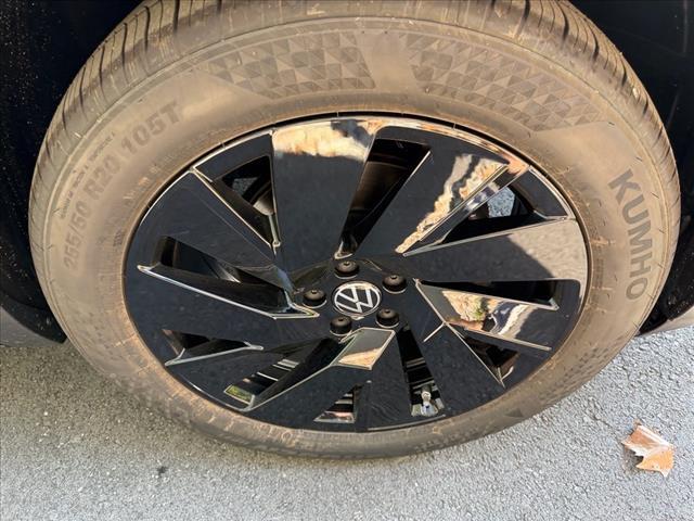 new 2026 Volkswagen Atlas Cross Sport car, priced at $48,989