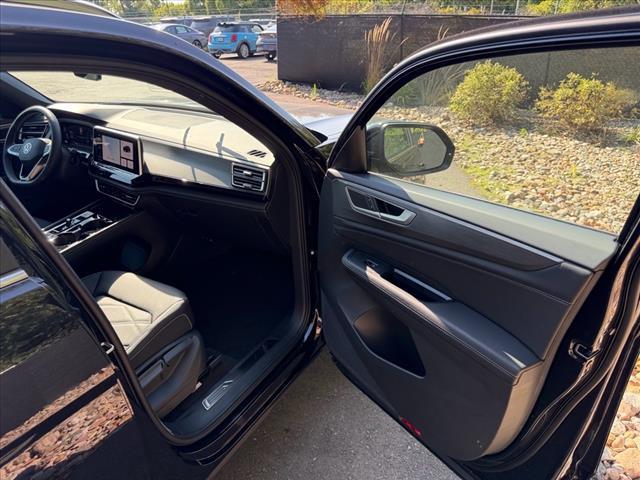 new 2026 Volkswagen Atlas Cross Sport car, priced at $48,989