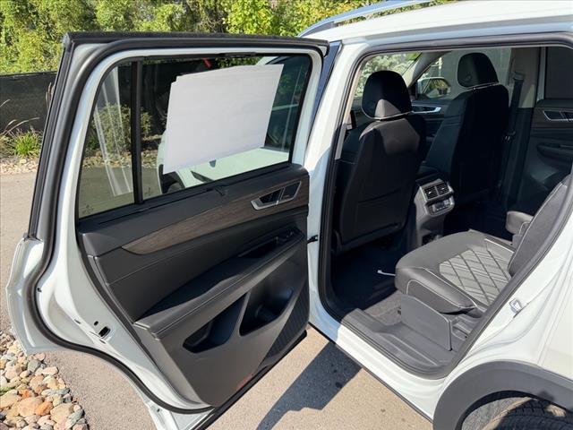 new 2026 Volkswagen Atlas car, priced at $58,286