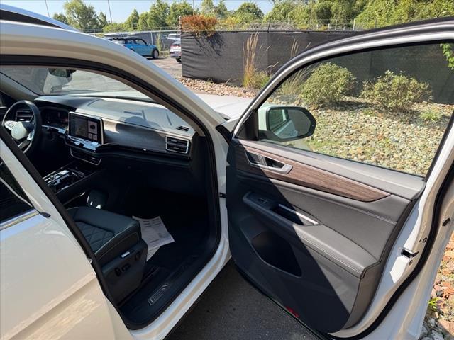 new 2026 Volkswagen Atlas car, priced at $58,286