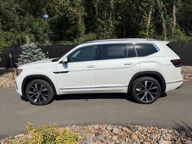 new 2026 Volkswagen Atlas car, priced at $58,286
