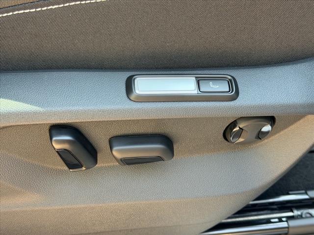 new 2026 Volkswagen Atlas car, priced at $58,286