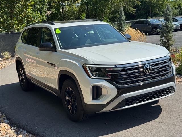new 2026 Volkswagen Atlas car, priced at $51,716