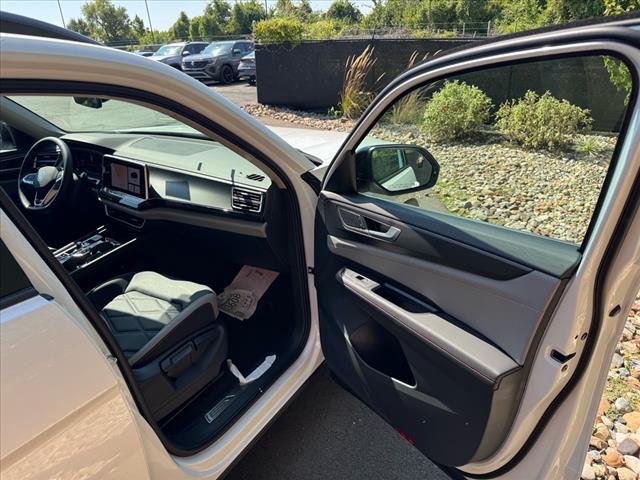 new 2026 Volkswagen Atlas car, priced at $51,716