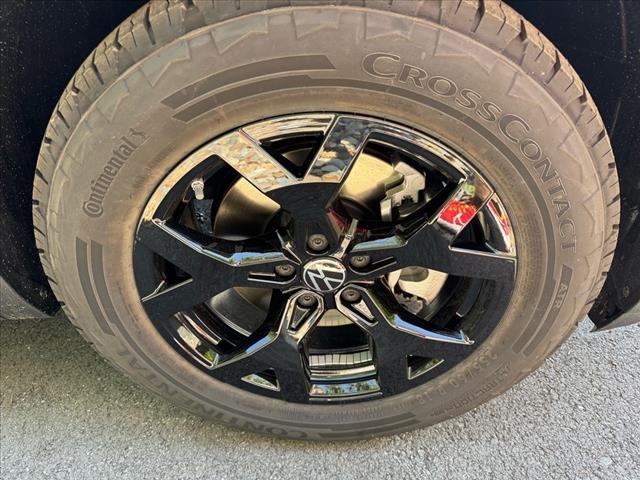 new 2026 Volkswagen Atlas car, priced at $51,716