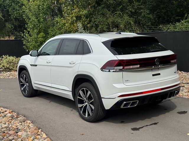 new 2026 Volkswagen Atlas Cross Sport car, priced at $56,648