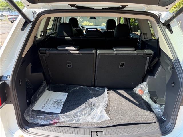 new 2026 Volkswagen Atlas car, priced at $49,186