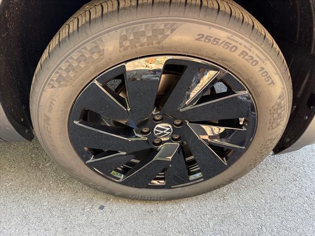 new 2026 Volkswagen Atlas car, priced at $49,186