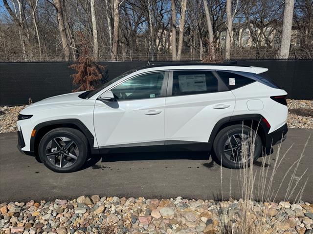 new 2025 Hyundai TUCSON Hybrid car, priced at $37,283