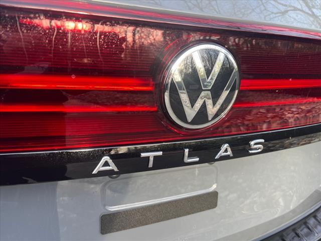 new 2024 Volkswagen Atlas car, priced at $52,426