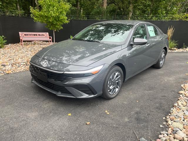 new 2024 Hyundai Elantra HEV car, priced at $25,470