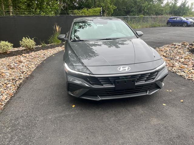 new 2024 Hyundai Elantra HEV car, priced at $25,470