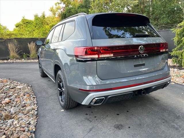 new 2024 Volkswagen Atlas car, priced at $52,478