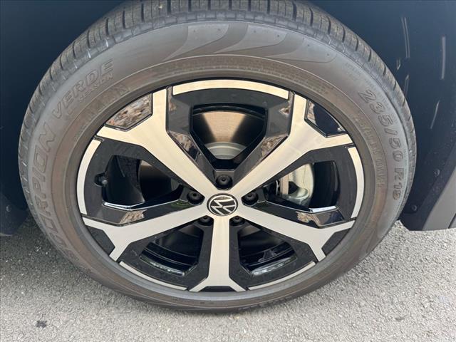 new 2025 Volkswagen Tiguan car, priced at $36,770