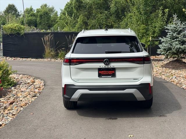 new 2025 Volkswagen Tiguan car, priced at $36,770