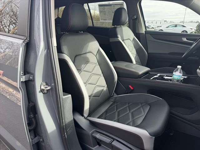 new 2025 Volkswagen Atlas car, priced at $44,531