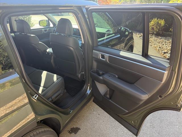 new 2026 Hyundai SANTA FE HEV car, priced at $37,534