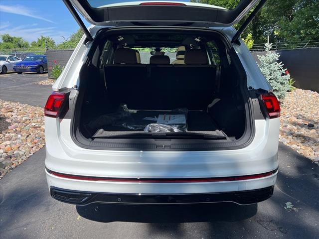 new 2024 Volkswagen Tiguan car, priced at $37,544