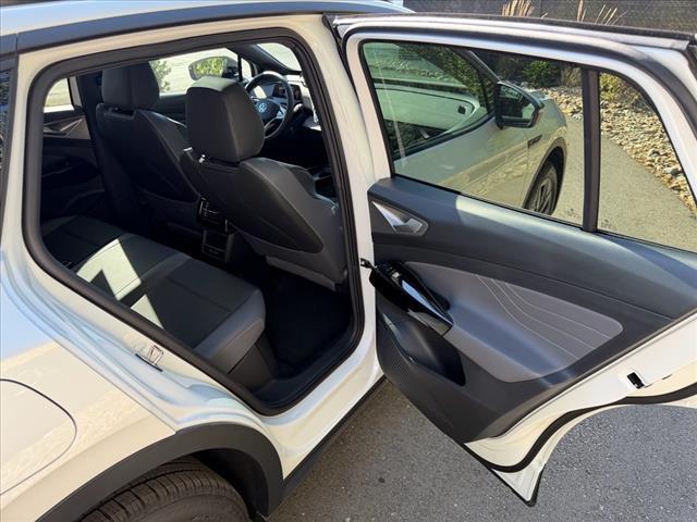 new 2025 Volkswagen ID.4 car, priced at $57,421