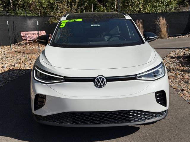 new 2025 Volkswagen ID.4 car, priced at $57,421