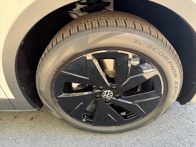 new 2025 Volkswagen ID.4 car, priced at $57,421
