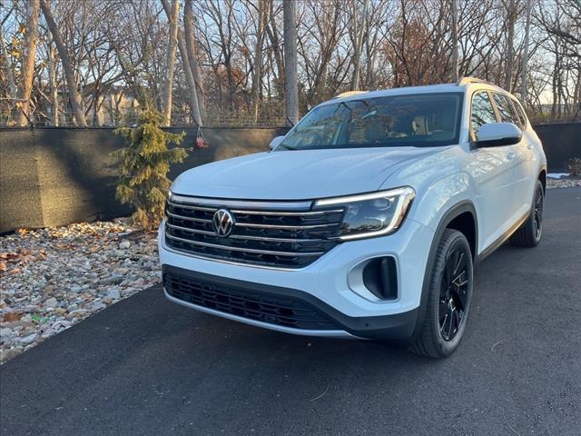 new 2025 Volkswagen Atlas car, priced at $42,216