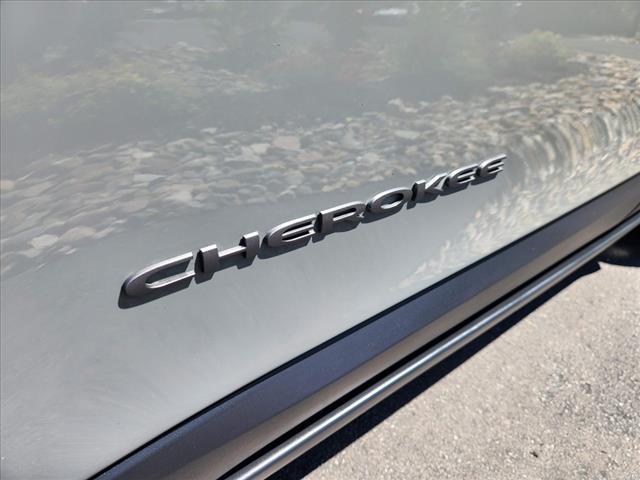 used 2022 Jeep Cherokee car, priced at $27,988