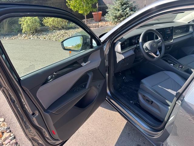 new 2025 Volkswagen Tiguan car, priced at $36,176